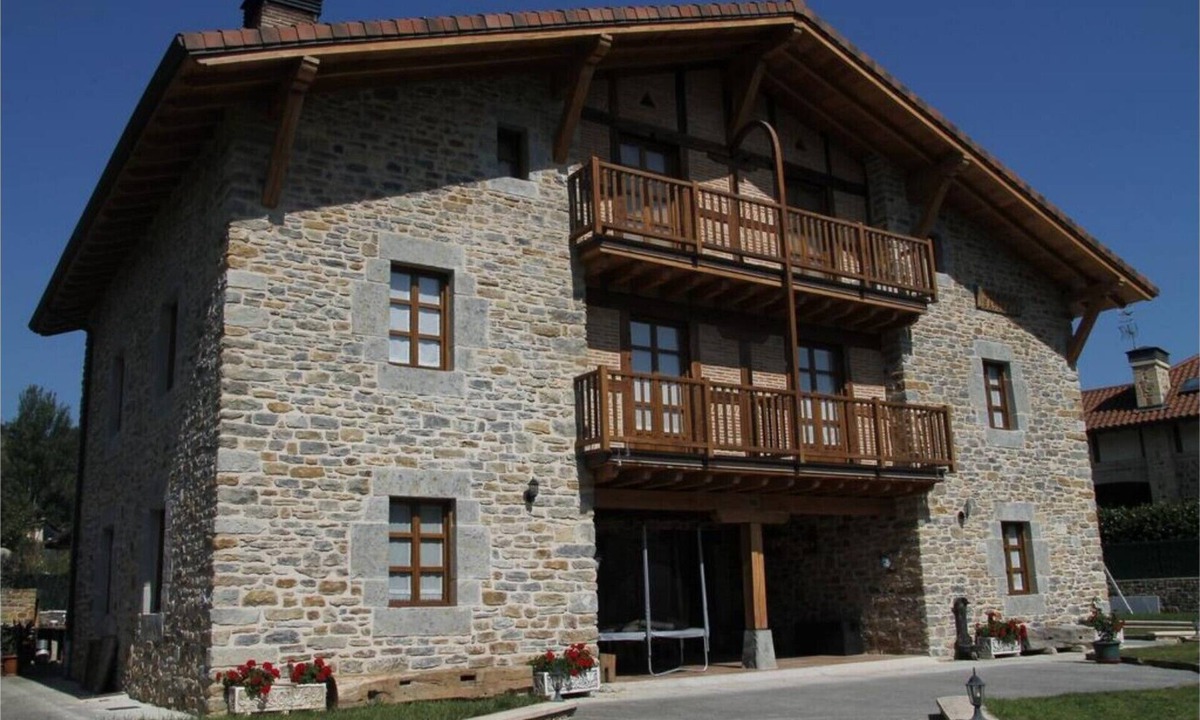 Amurrio House | Mendiko Baserria - Aiara- two rooms