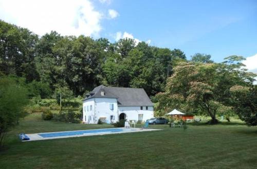 Ossas-Suhare House | Mendiondo Gaü Eztia