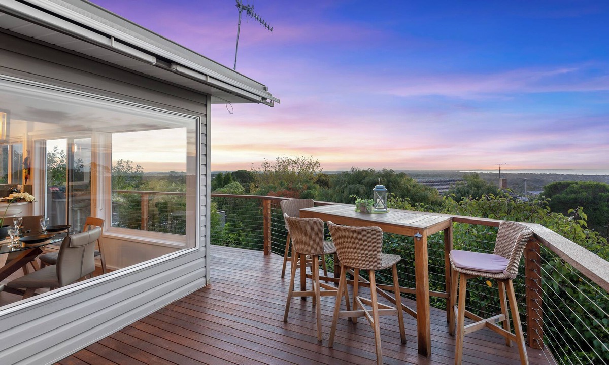 Rosebud House | Mer Vue.