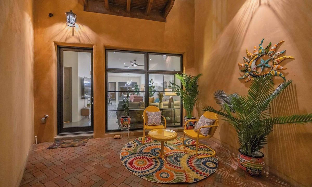 Menlo Park Condo | Mercado Escondido by Velo