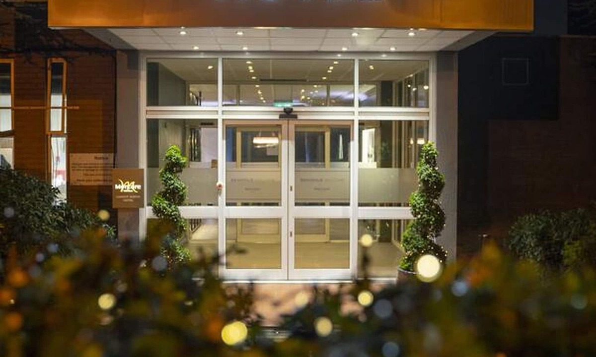 Llanedeyrn Hotel | Mercure Cardiff North Hotel