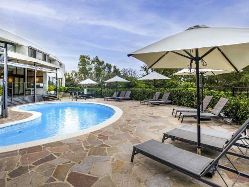 Adamstown Heights Hotel | Mercure Charlestown