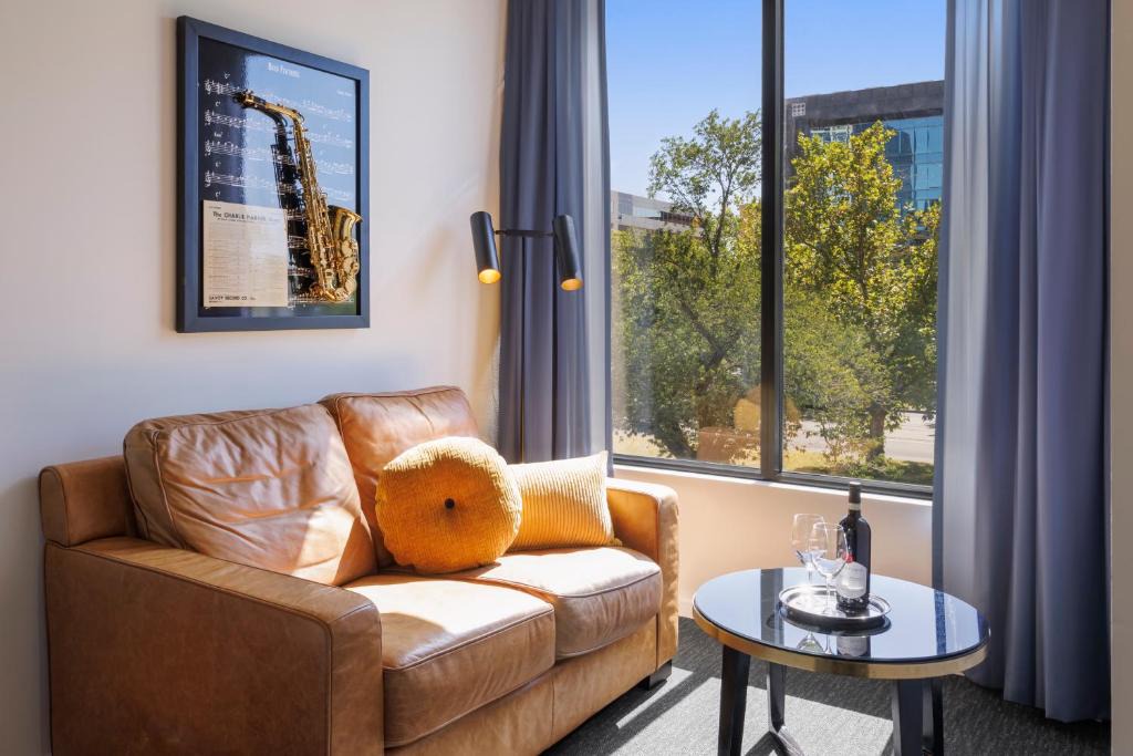 Melbourne Hotel | Mercure Melbourne St Kilda Road