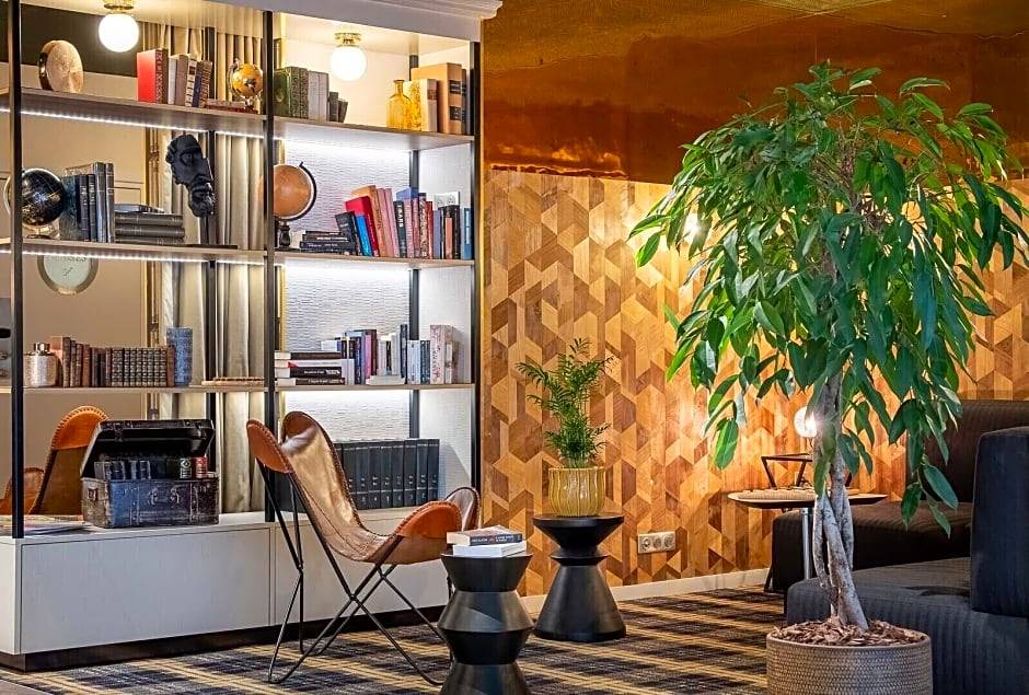 Quartier de la Salpetriere Hotel | Mercure Paris Bercy Bibliothèque