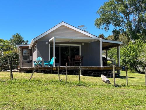 Whenuakite House | Mercury Orchard