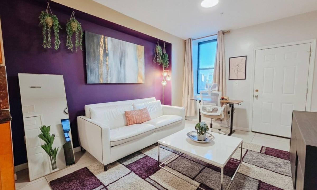 Market East Apartment | Meridian/King Bed/Elevator/Convention Center