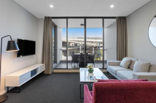Macquarie Park Hotel | Meriton Suites North Ryde