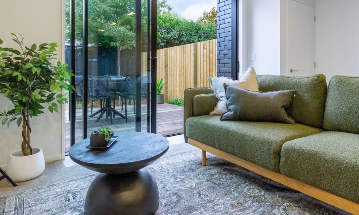 Saint Albans House | Merivale Gem: 2BR Townhouse Oasis