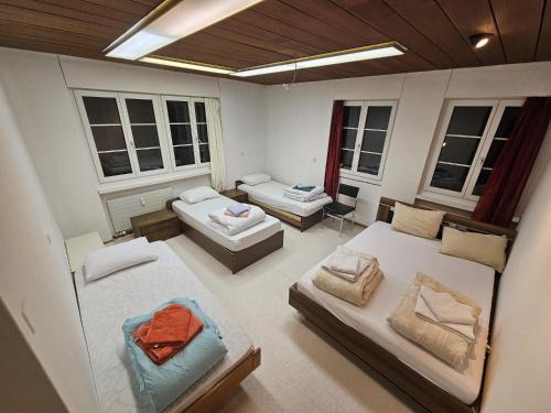 Old Town House | Merkur - Large Private Room - Chur Old Town