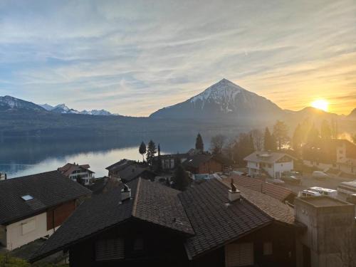 Merligen Apartment | Merligen 15 min to Interlaken Seeblick