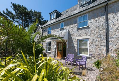 Lelant House | Merlins