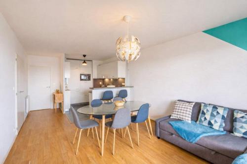 La Courrouze Apartment | Mermoz - 2 Bedrooms - Parking - Near Metro