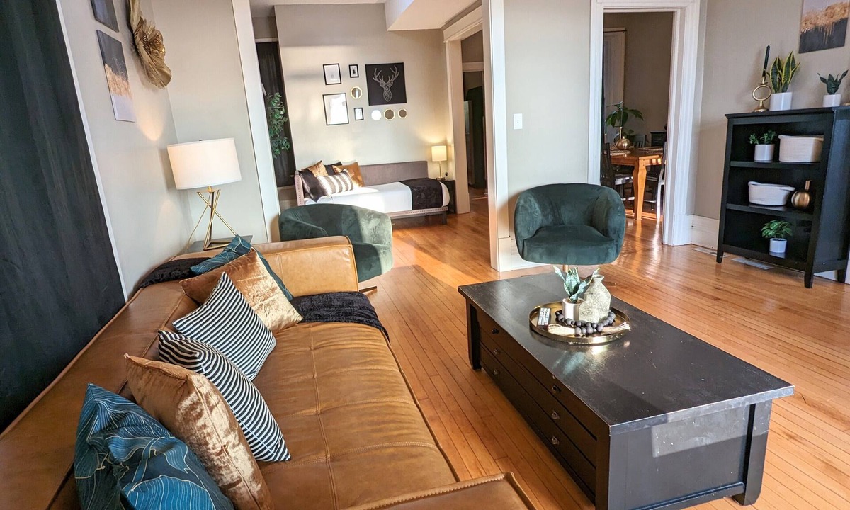 Observation Hill Condo | Mesaba 3 Lake View | Historic Condo