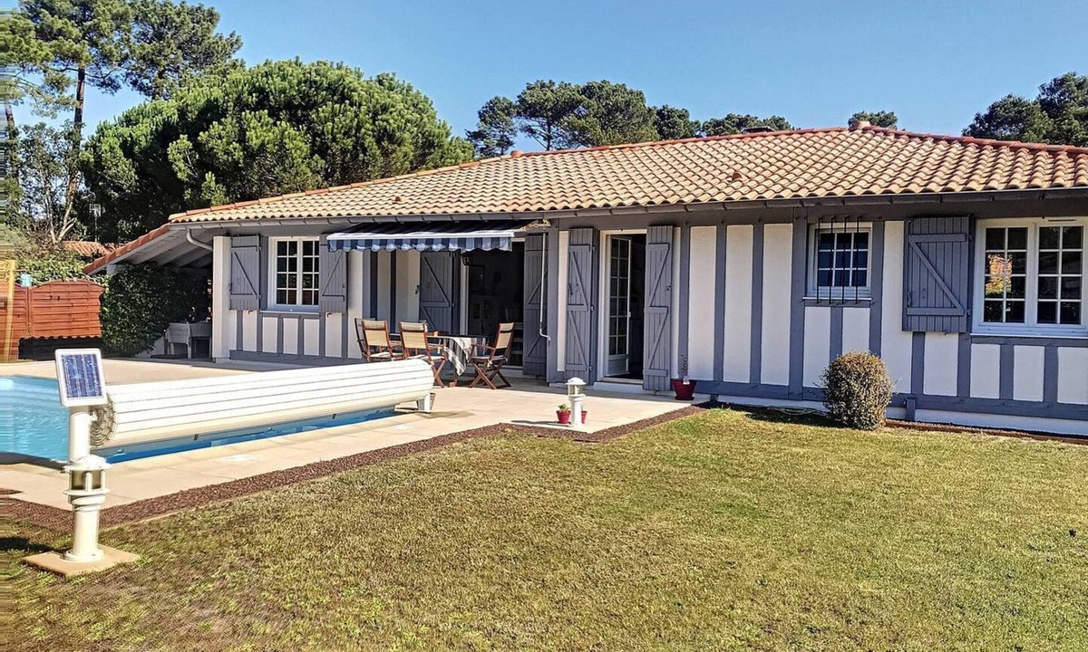 Messanges House | MESSANGES, nice house with pool, in a quiet area