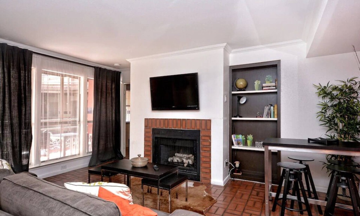 Downtown Austin Condo | Metropolitan Suite 2 Bedrooms