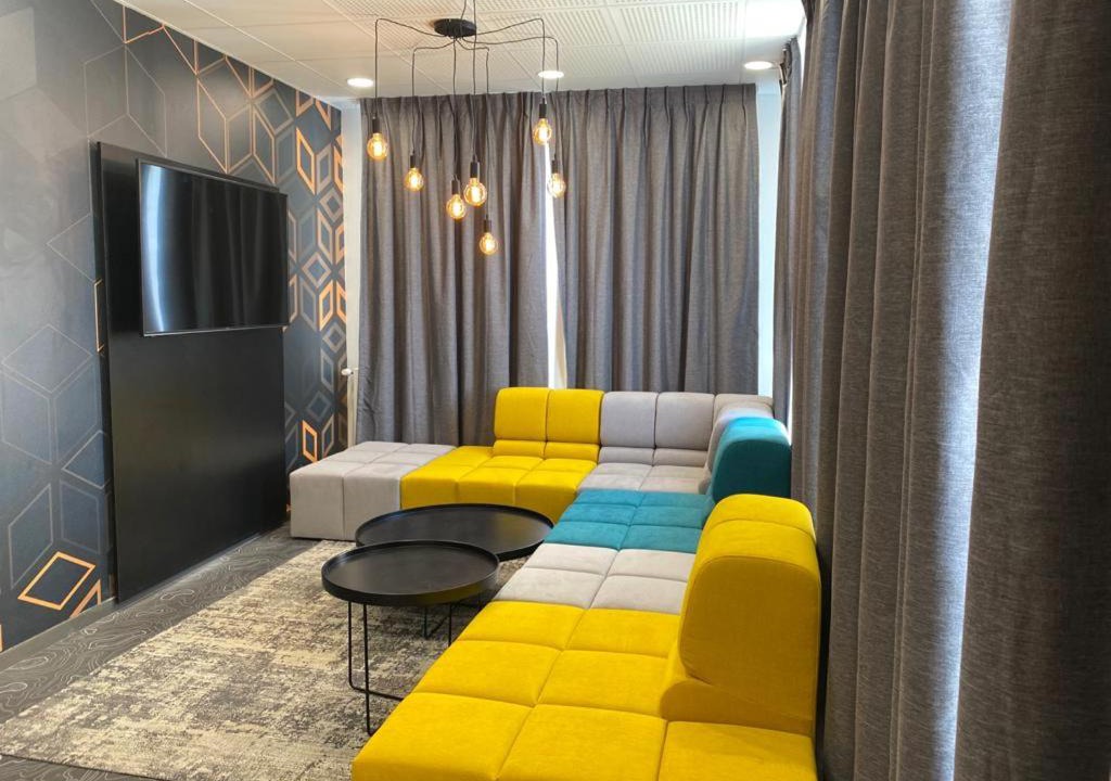 Perralliere Apartment | Meublé proche gare cosy