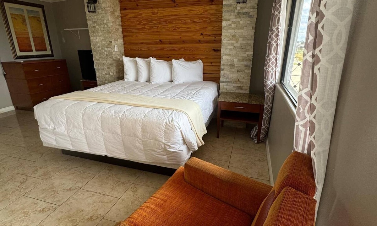 Zapata Hotel | MG INN & SUITES