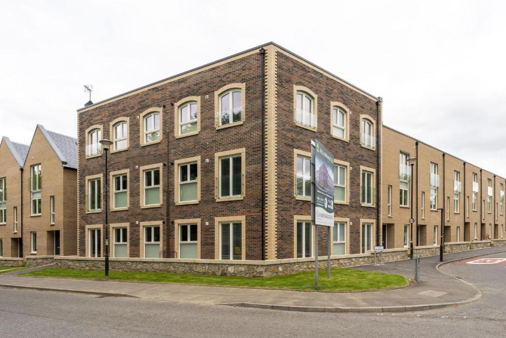 Auchengray House | Mhuilinn Apartment