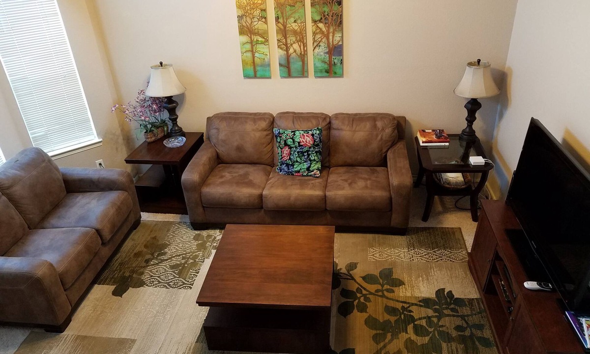 Biggs Field House | Mi Casa Es Su Casa - Clean and Cozy 10 mins from Ft Bliss with Refrigerated Air