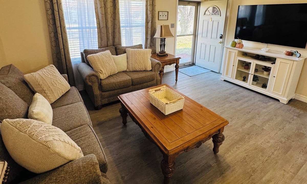 Hutchinson House | Mi Casa Es Su Casa