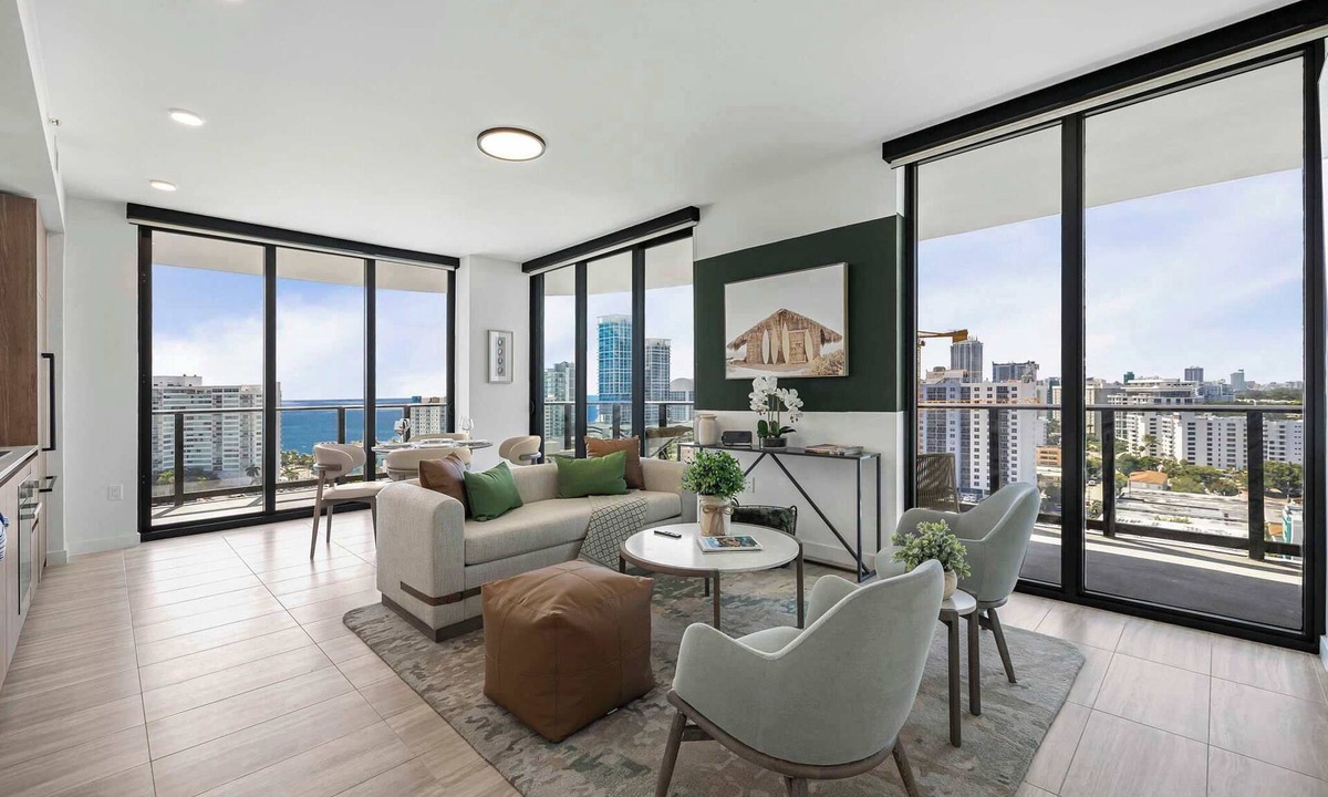 North Beach Apartment | Miami Beach Oceanfront 2BR | Beach Views | Pool