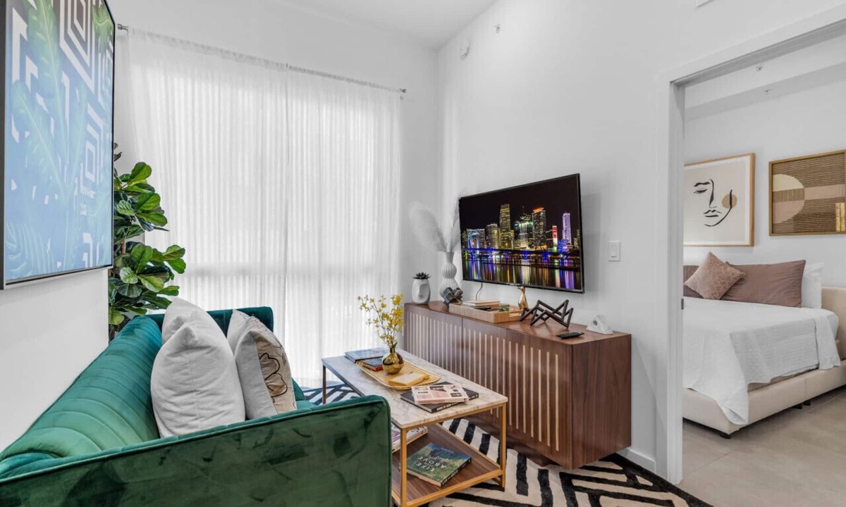 Overtown Apartment | Miami Magic: Vibrant 2 Bedroom with Free Parking