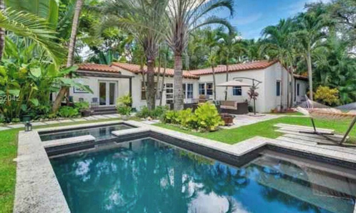 El Portal House | miami modern home
