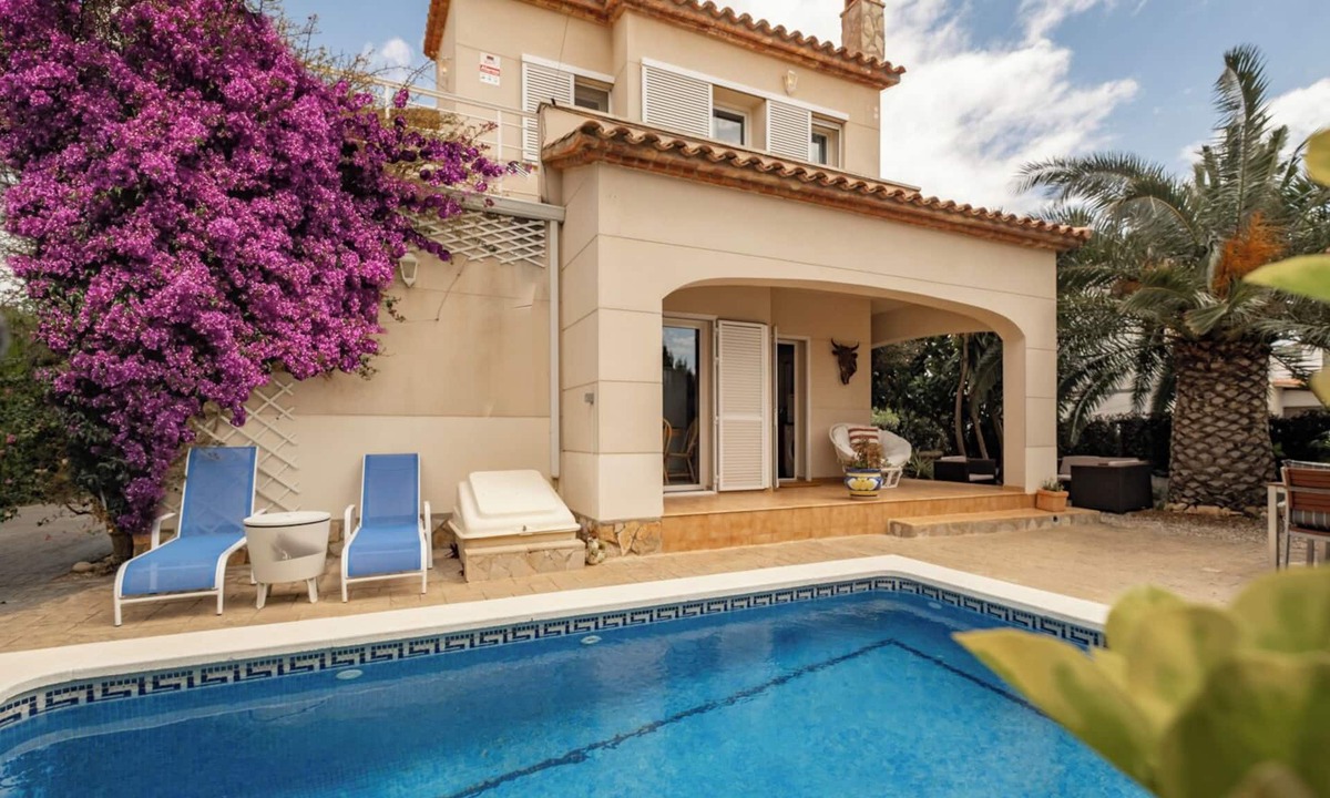 Pinos de Miramar Villa | Miami Playa, Villa Cosy &piscine à 5 mn de la Plage