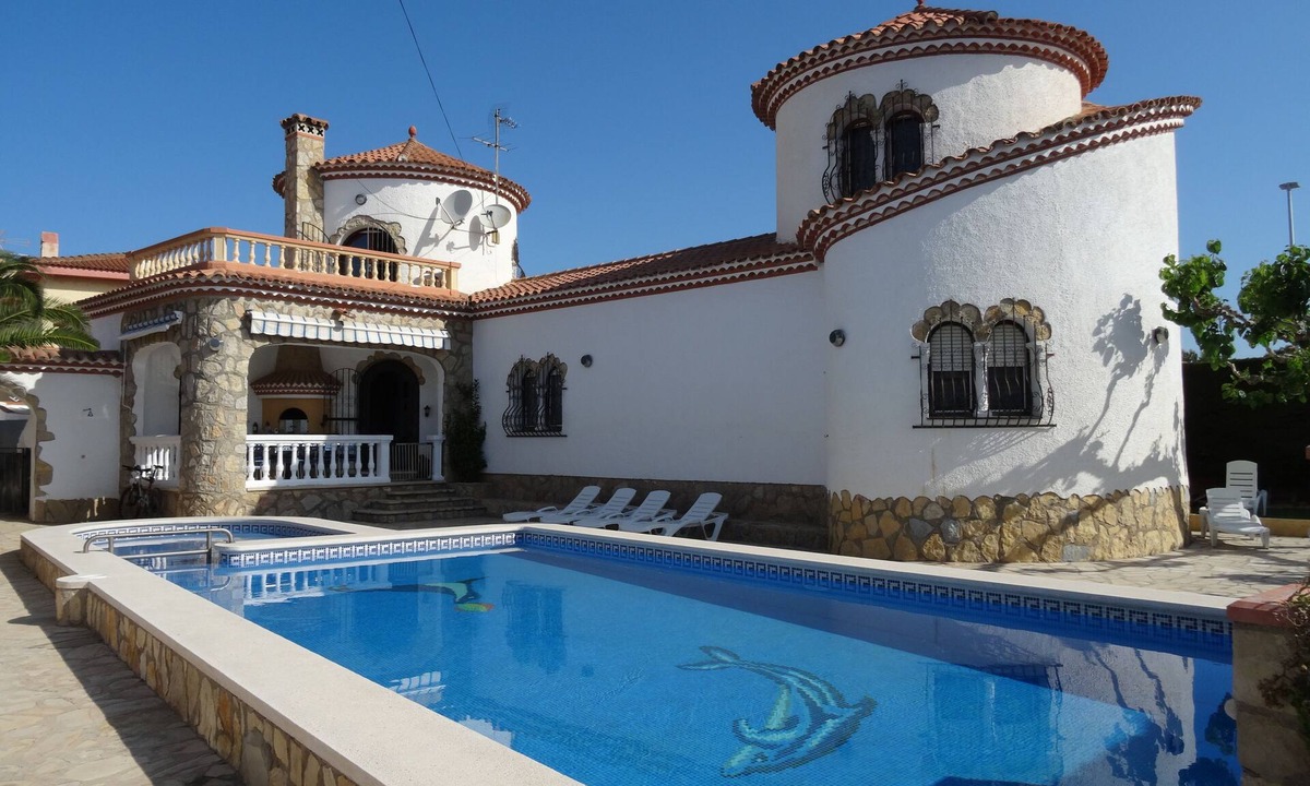 Miami Platja Villa | Miami Playa:Large house (max.11p) with pool+pataugoire,ideal for families