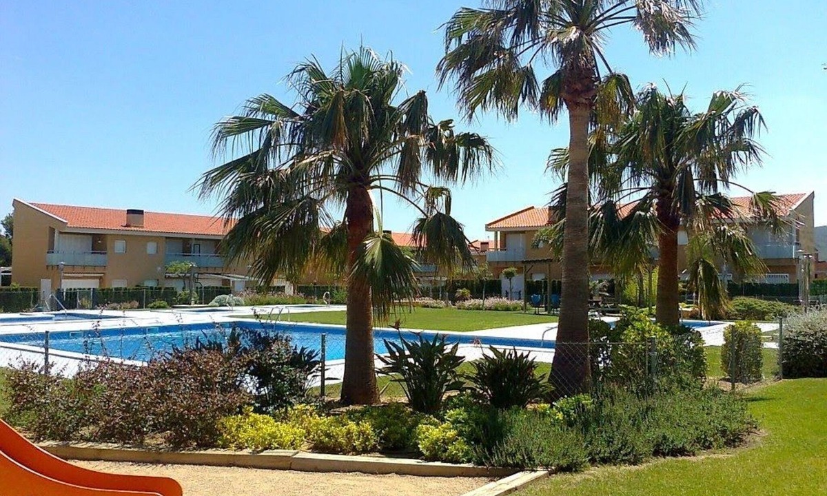Les Planes del Rei House | Miami Playa: New house with a communal pool and jacuzzi, close to the beach