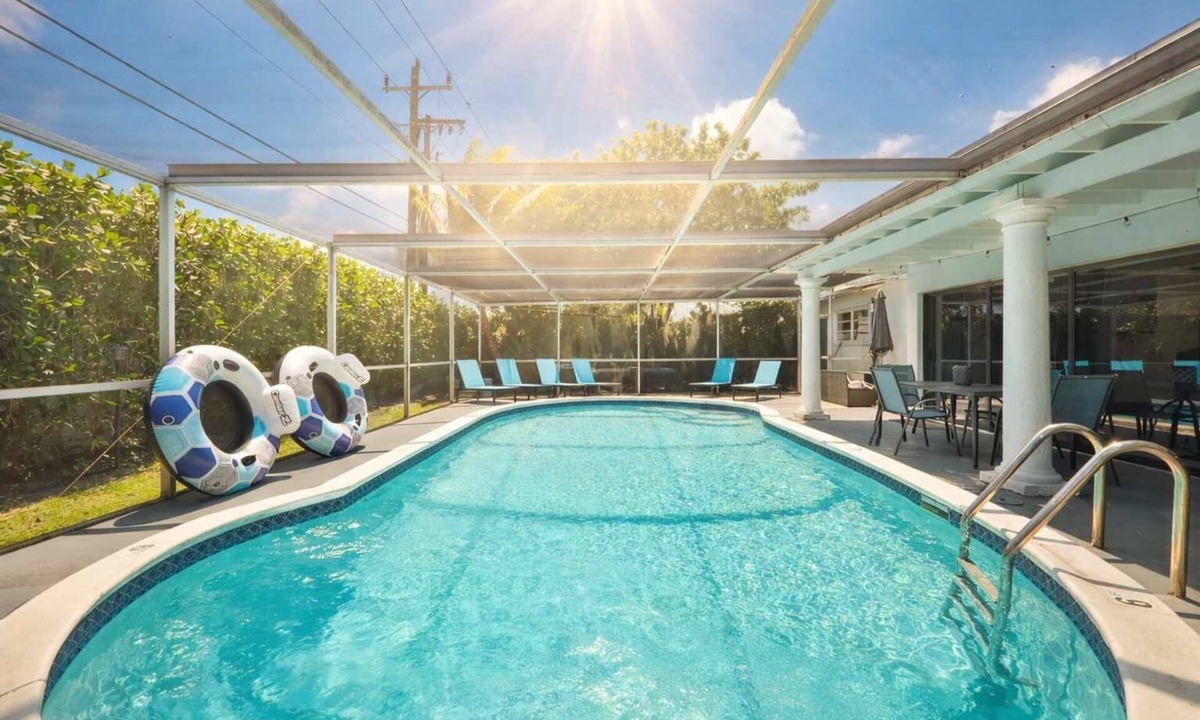 Ives Estates House | Miami Sign Villa Spacious Retreat with Pool