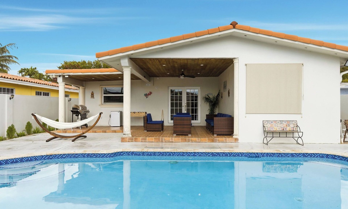 Ludlam House | Miami Tropical Retreat: Private Pool & Patio