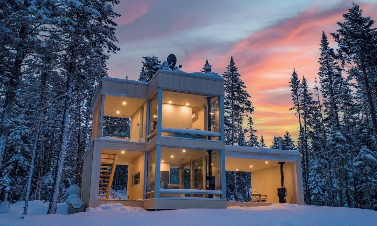 Lac Beauport House | MICA - Micro Chalet | Spa & Mountain Views near Québec City