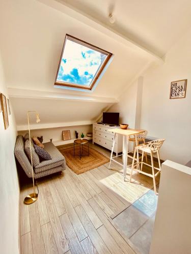 Tours City Centre Apartment | MiCASA, Studio avec Clim hyper centre