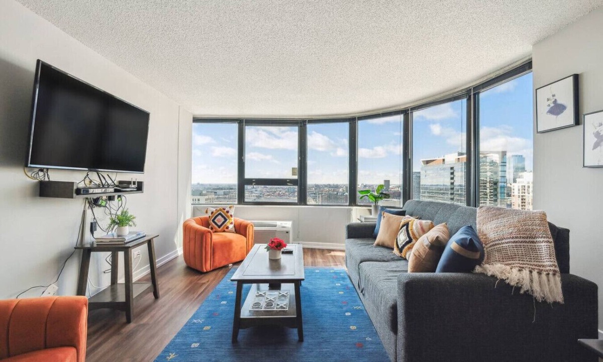 South Loop Condo | MICH AVE Downtown 2bd, Grant Park Museums 25