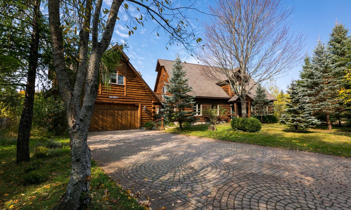 Michaywe House | Michaywe Log Home, Perfect For Large Groups