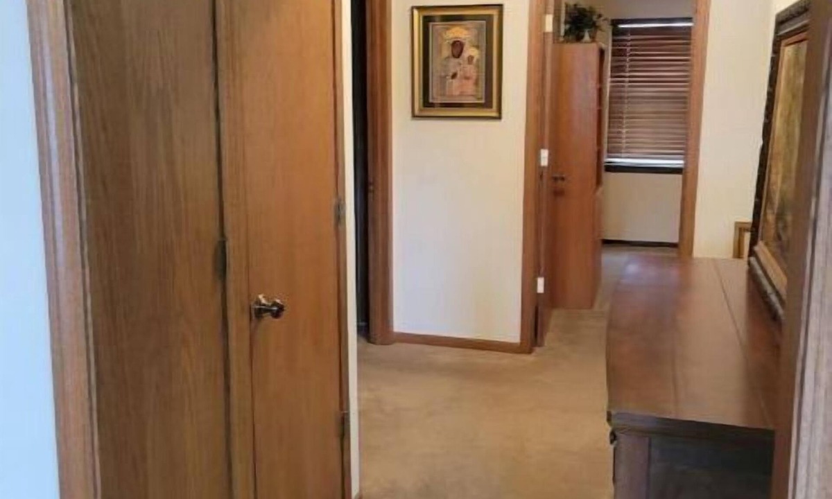 Topeka Apartment | Mickeys Getaway!