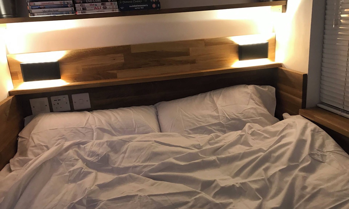 Milton Keynes Apartment | Microflat - Self contained microflat with own kitchenette & bathroom