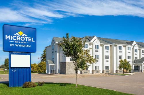 Sault Ste. Marie Hotel | Microtel Inn & Suites Sault Ste. Marie