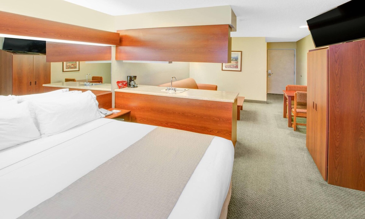 Hattiesburg Hotel | Microtel Inn & Suites by Wyndham Hattiesburg