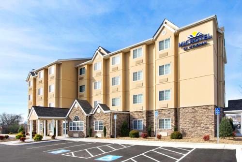 Shelbyville Hotel | Microtel Inn & Suites by Wyndham