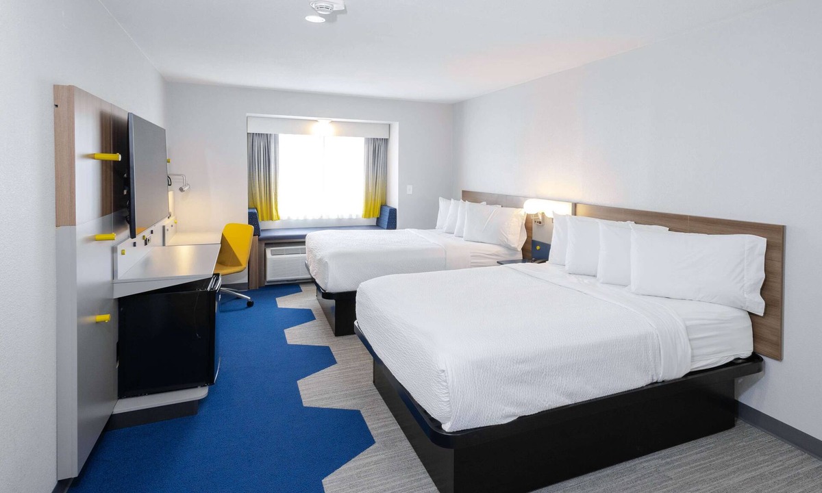 Springville Hotel | Microtel Inn & Suites by Wyndham Springville