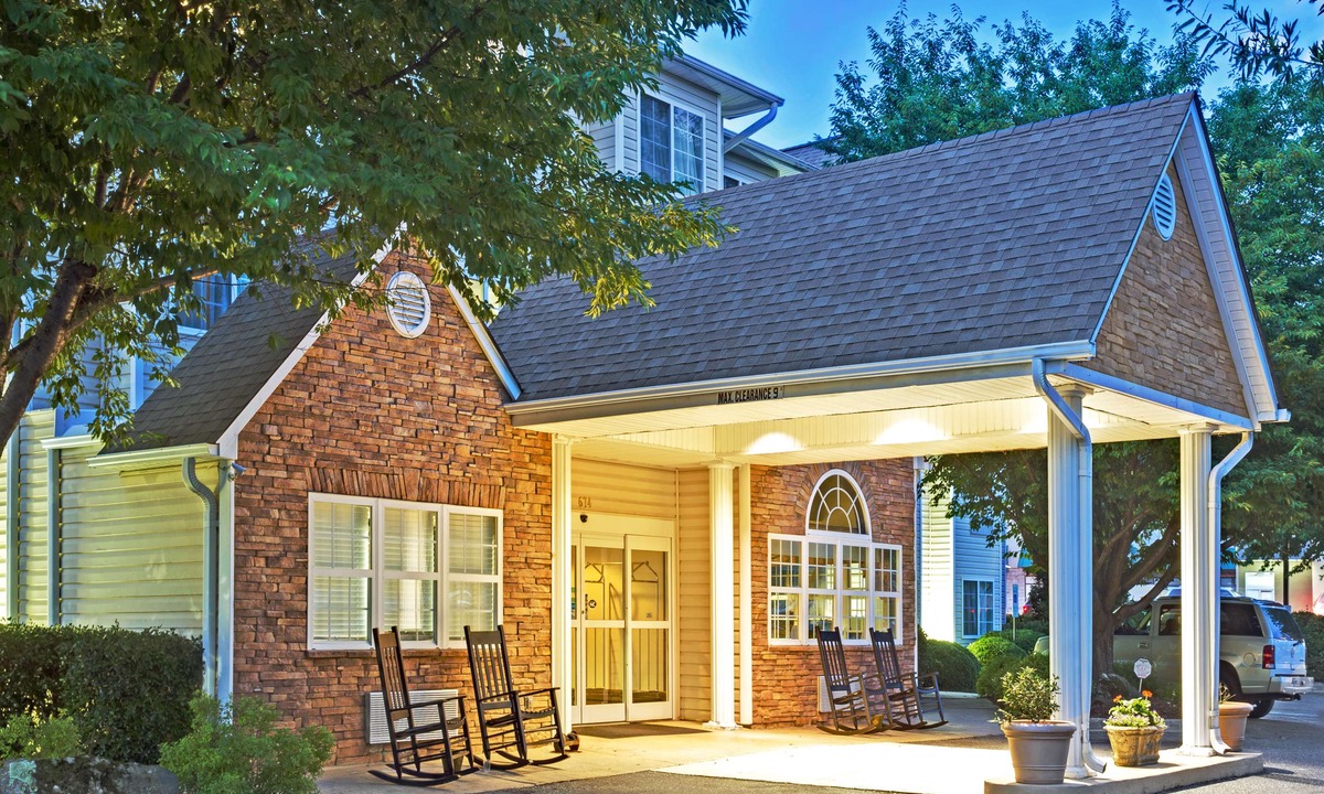 Cherokee Hotel | Microtel Inn & Suites by Wyndham Cherokee