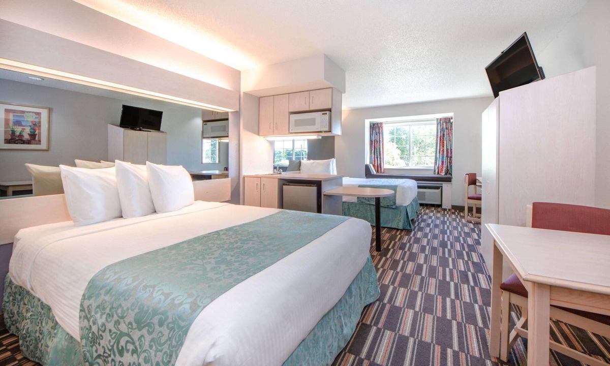 Verdigris Hotel | Microtel Inn & Suites by Wyndham Claremore