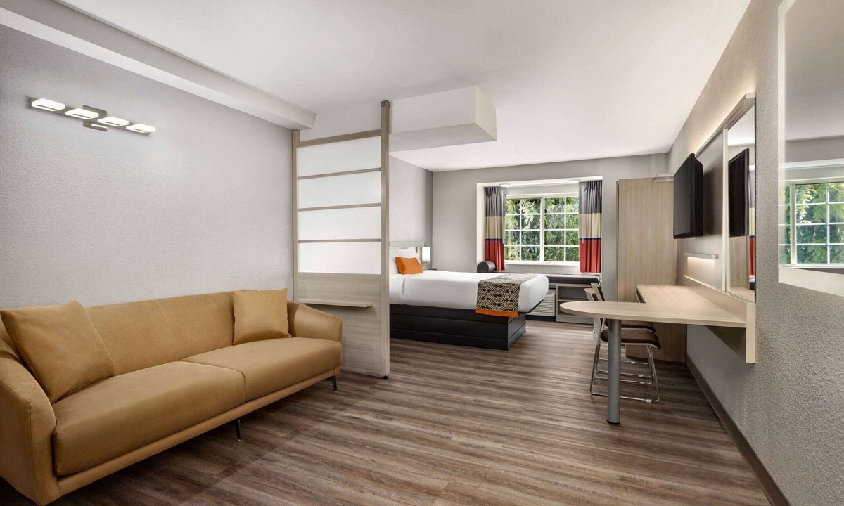 Southeast Raleigh Hotel | Microtel Inn & Suites by Wyndham Raleigh