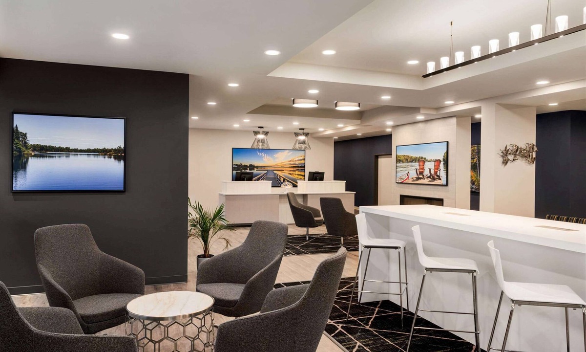Aurora Hotel | Microtel Inn & Suites by Wyndham Aurora