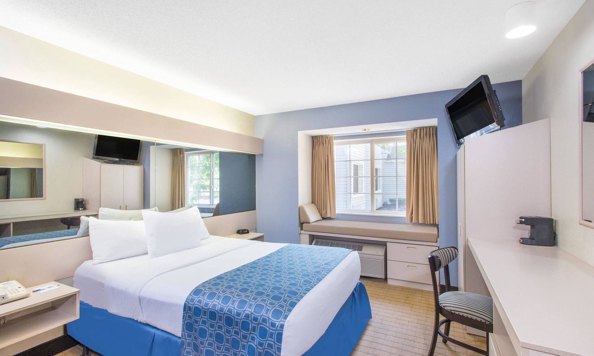 Waterloo Hotel | Microtel Inn & Suites by Wyndham Seneca Falls