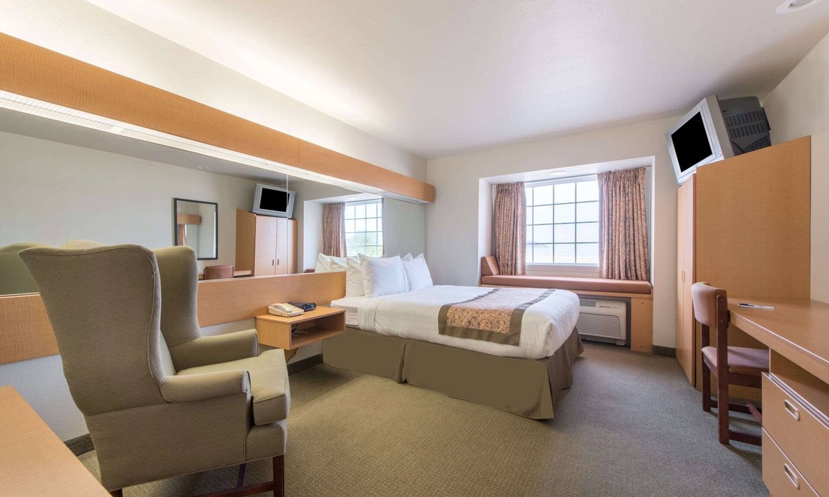 Altus Hotel | Microtel Inn & Suites by Wyndham Altus