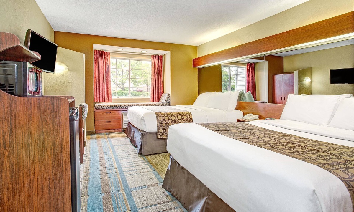 Mason Hotel | Microtel Inn & Suites by Wyndham Mason/Kings Island