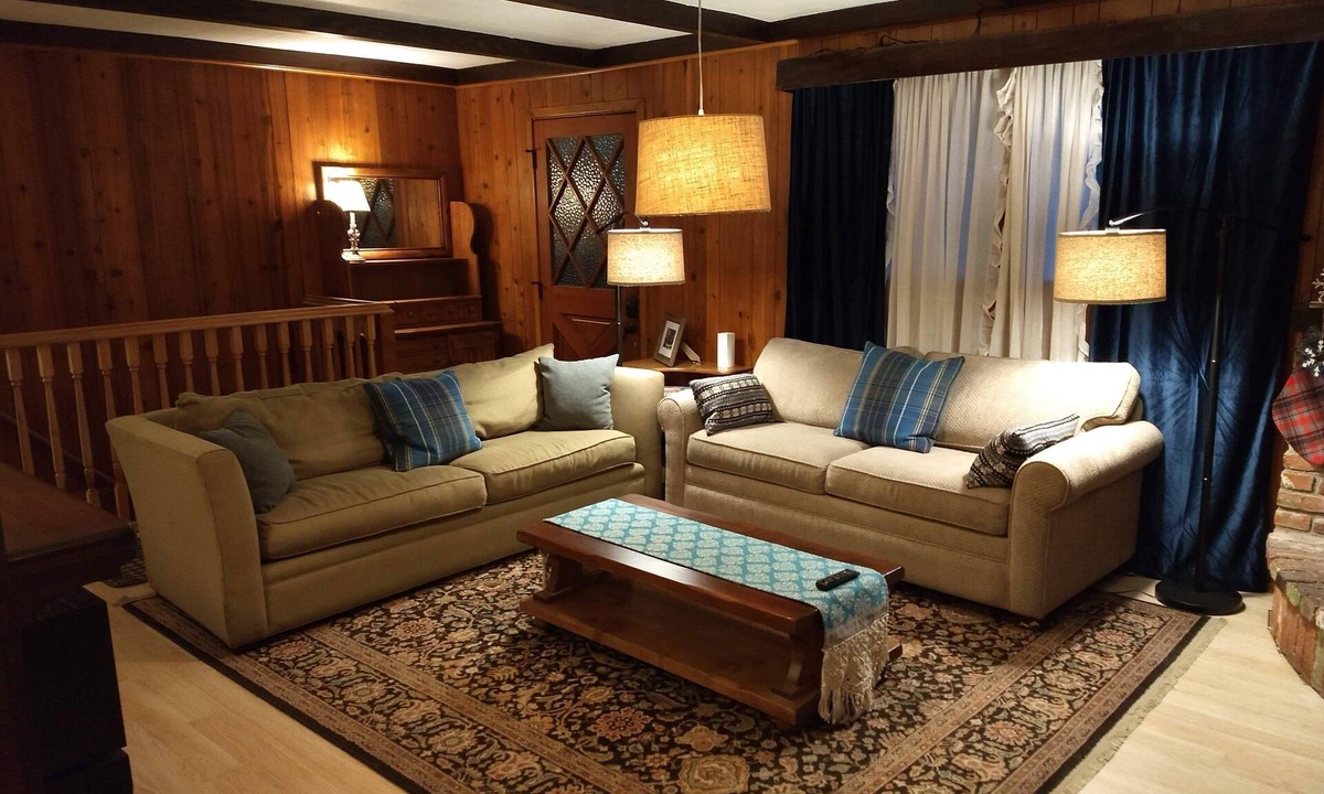 Twin Peaks Cabin | Mid-Century Hansel & Gretel Haus!